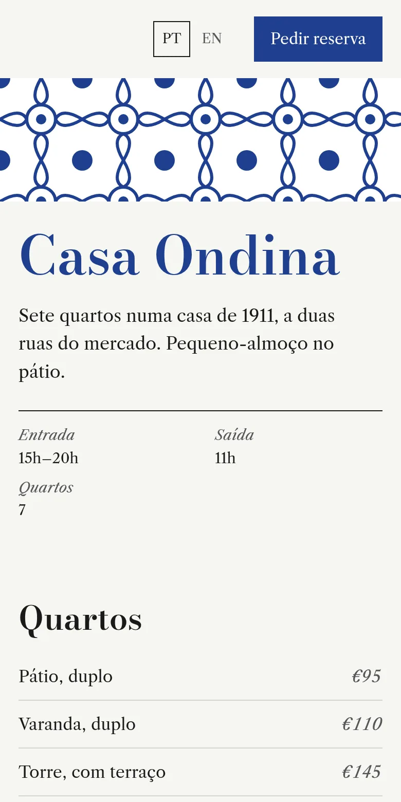 Casa Ondina on a phone, in Portuguese, with the room list and prices in euros